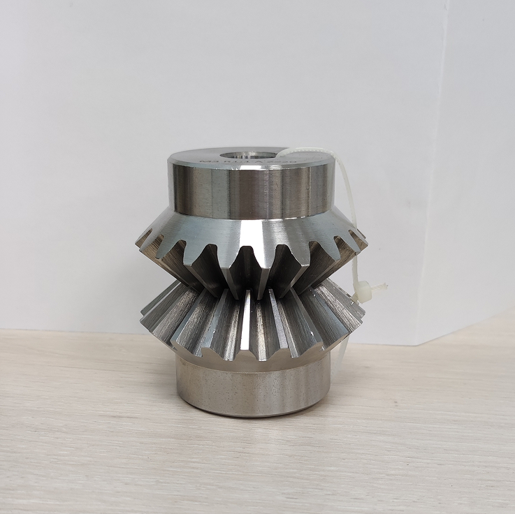 Коническая пара прямозубая (A) C29A201, передат. число=1:1, M=2,5, Z=20/20, EMT | ЕМТ