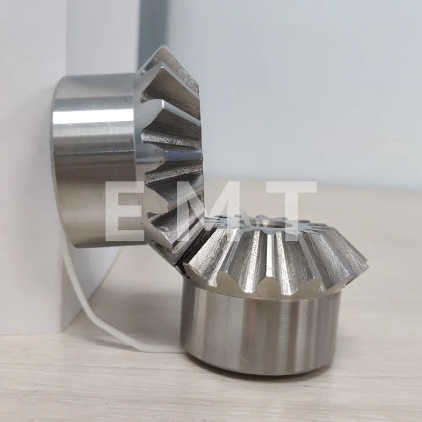 Коническая пара прямозубая (B) C29B221, передат. число=1:1, M=2,5, Z=22/22, EMT | ЕМТ